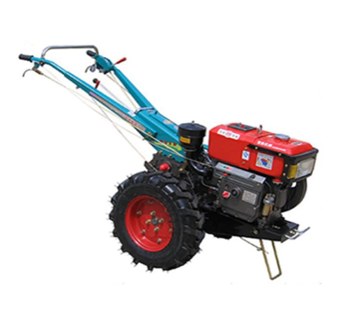 Traktor Tangan dengan Penggerak Motor Diesel